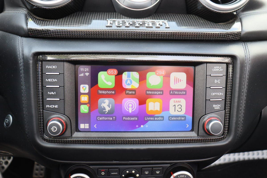 Comment installer Apple Carplay dans une Ferrari California T ?