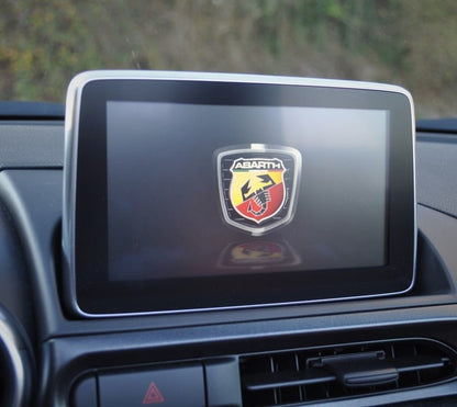 abarth 124 carplay